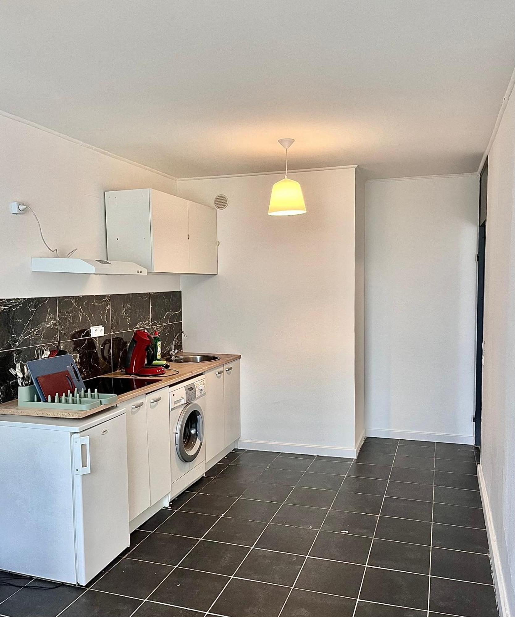 Apparemment Spacieux T5 Lyon Bagian luar foto
