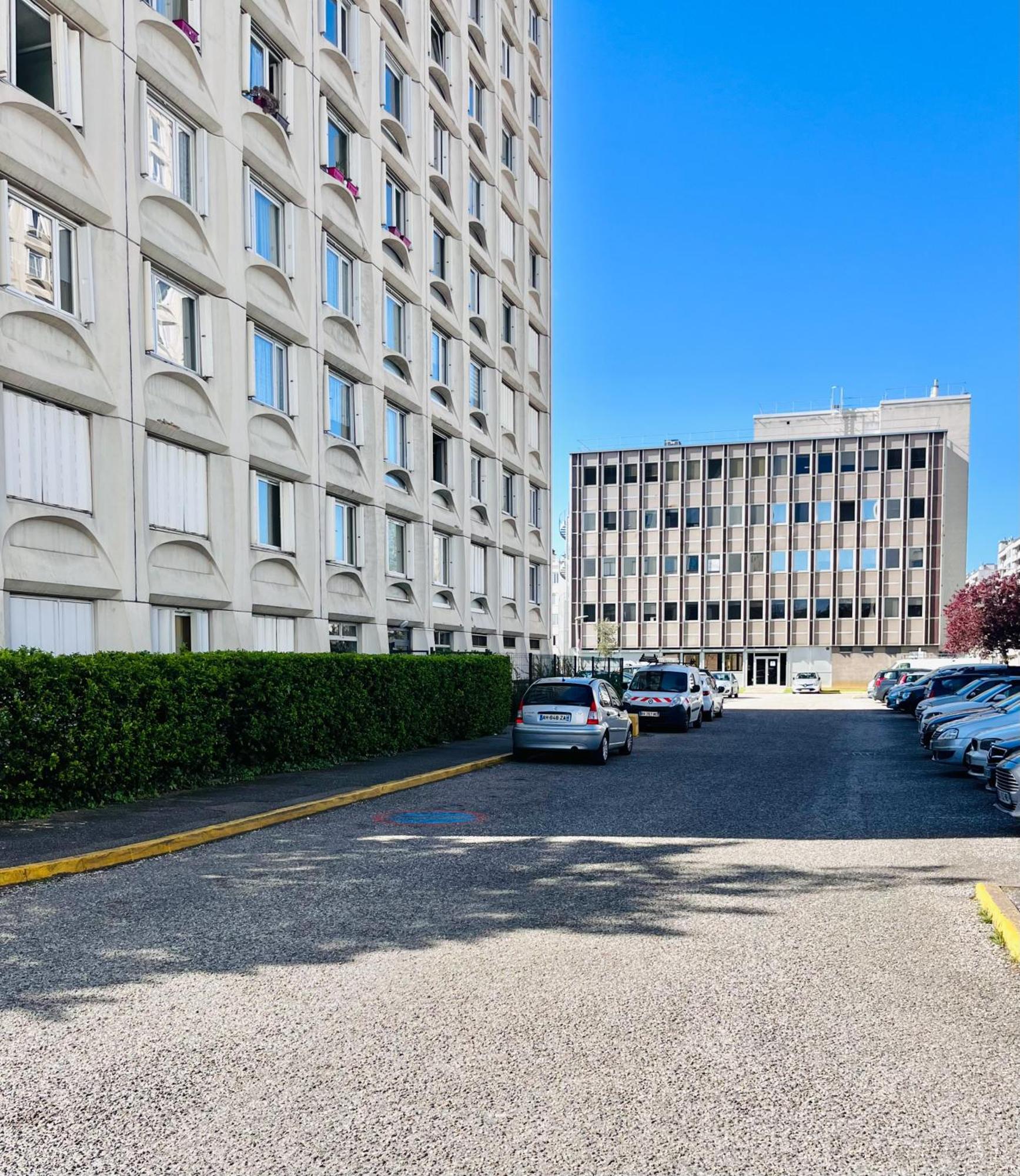 Apparemment Spacieux T5 Lyon Bagian luar foto